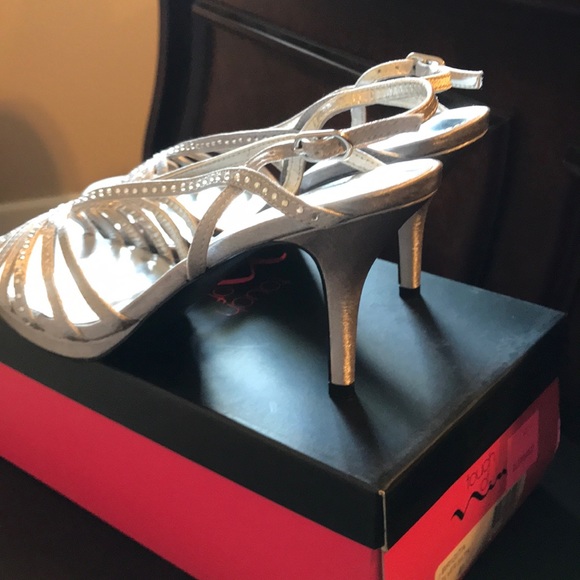 Sparkly Silver Heels - Picture 3 of 3